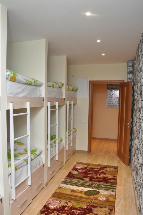 Art Hostel Almaty Bagian luar foto