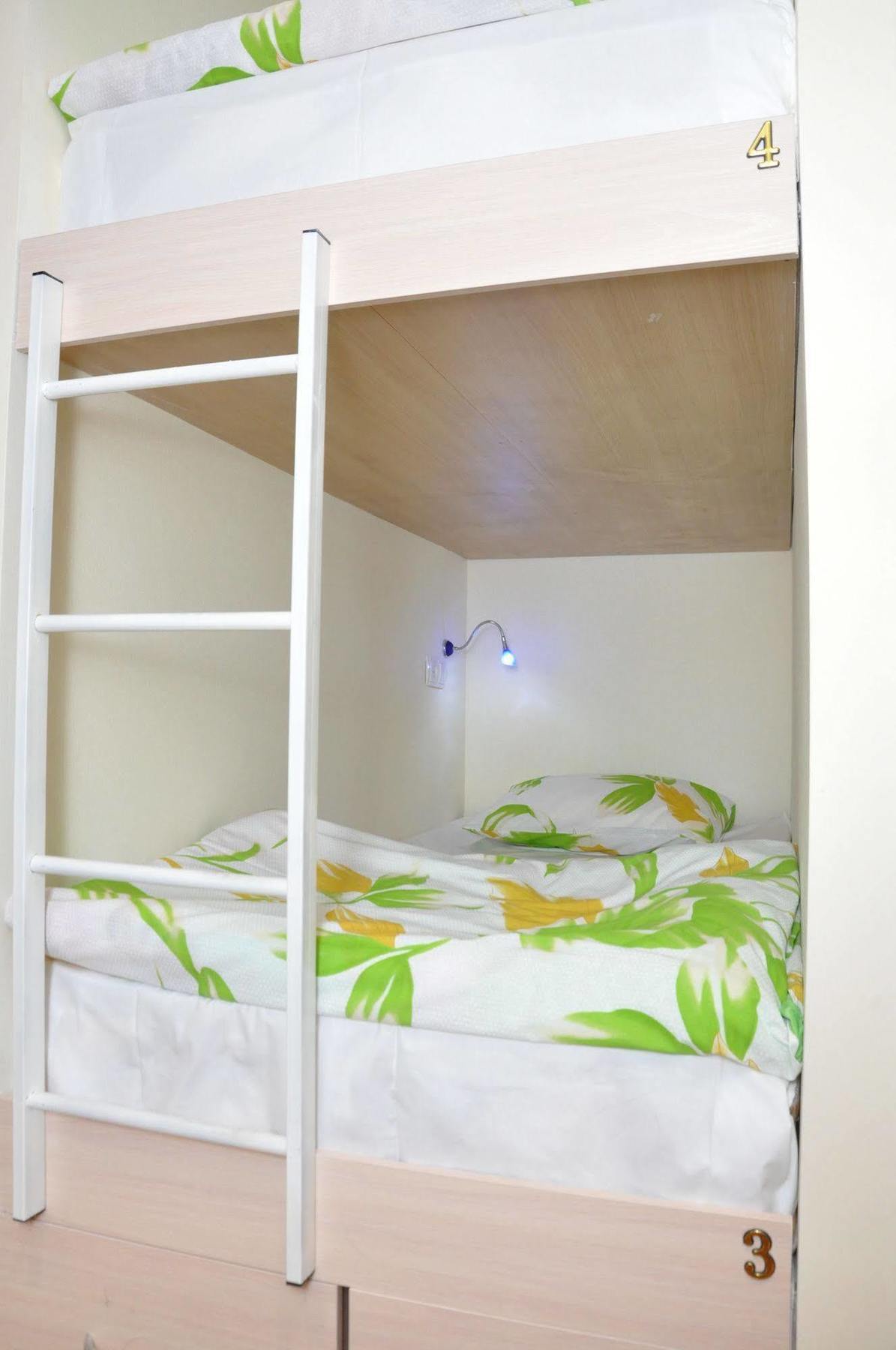 Art Hostel Almaty Bagian luar foto